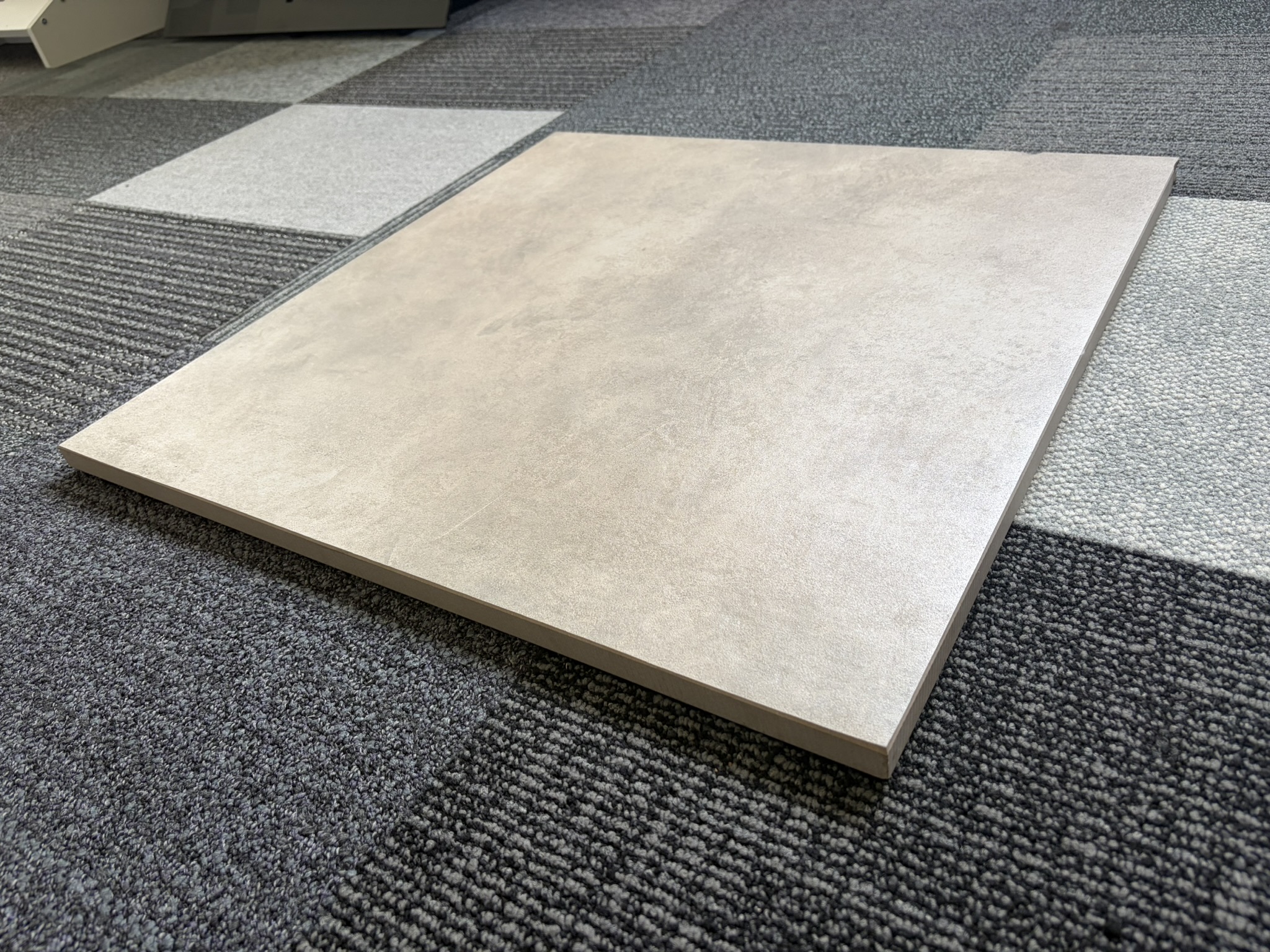 GOLIAT TAUPE 60X60X2 CM – Obrázok 8